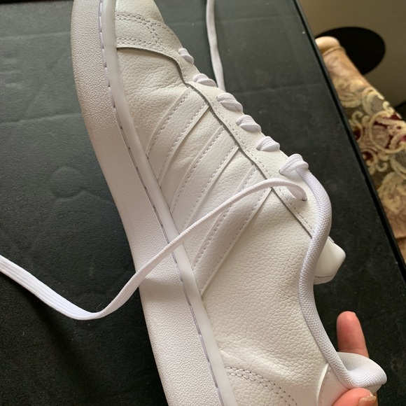 Men’s 8.5 ADIEASE Shoes - Picture 9 of 12